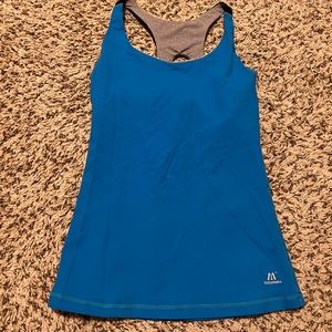 Athletic tank top